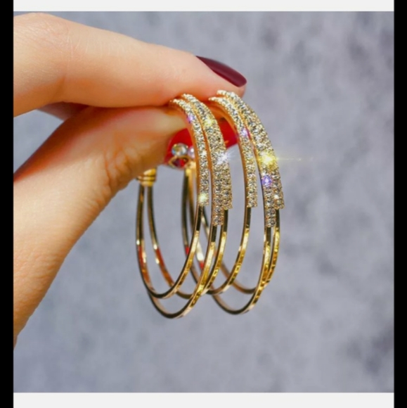 18k Gold Hoop Earrings - Picture 3 of 3
